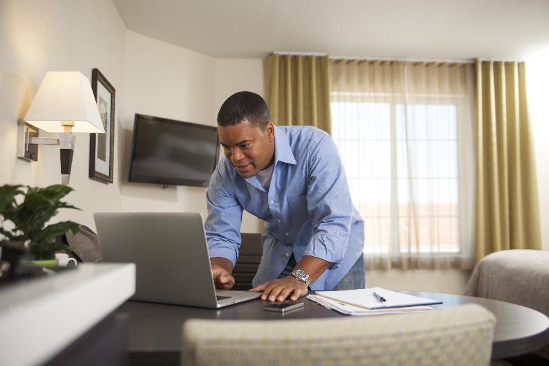 Candlewood Suites Philadelphia - Airport Area By Ihg Chester Eksteriør billede