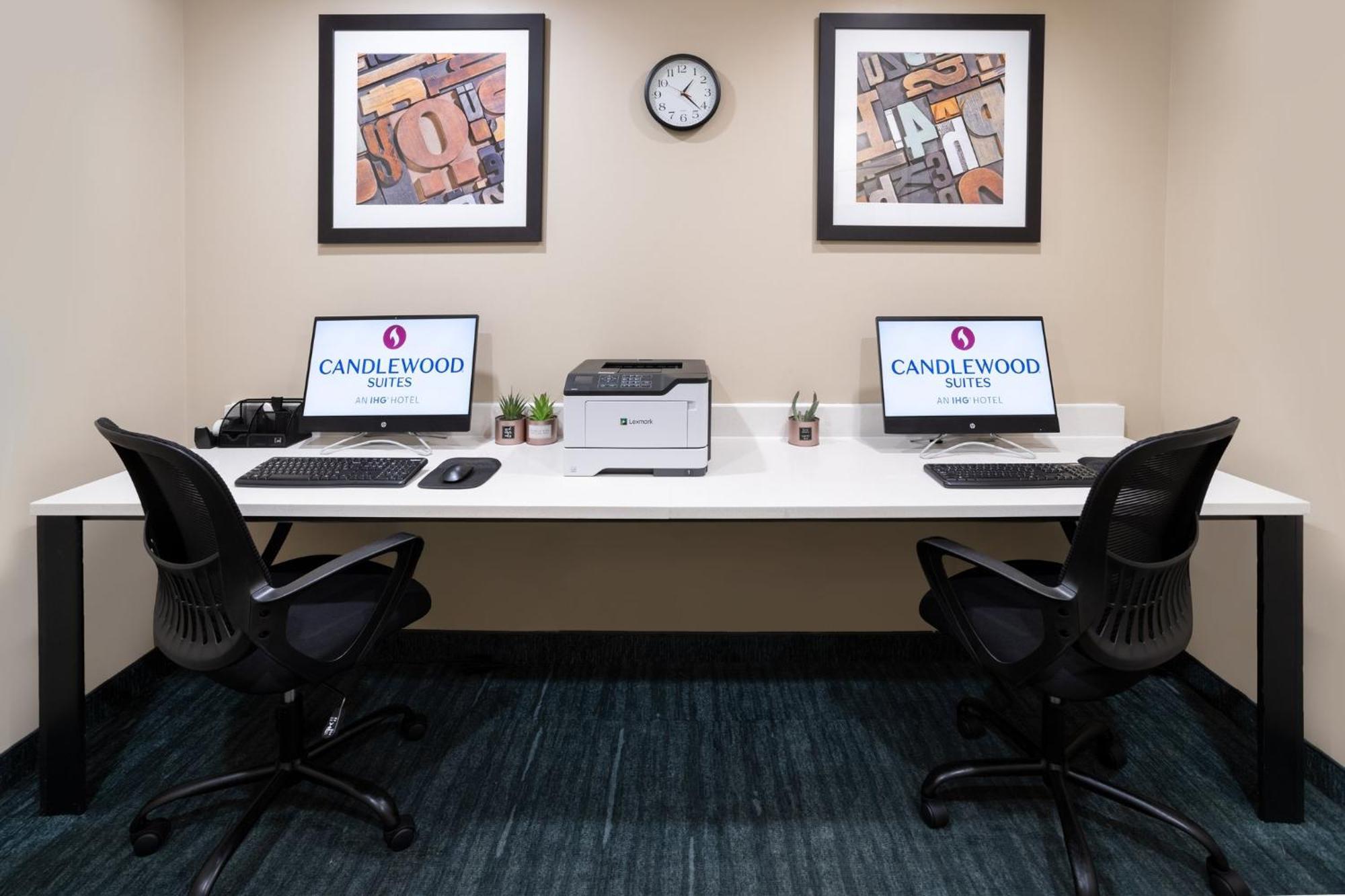 Candlewood Suites Philadelphia - Airport Area By Ihg Chester Eksteriør billede